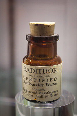 Radithor ble mye brukt og rakk å gjøre stor skade før bi-effektene ble oppdaget.