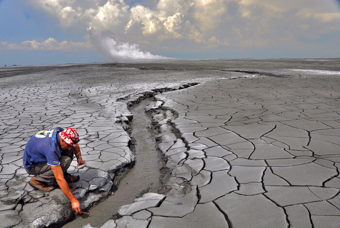 Photo of The Lusi eruption, Java, Indonesia. Photo by Photo: Adriano Mazzini/CEED/UiO.