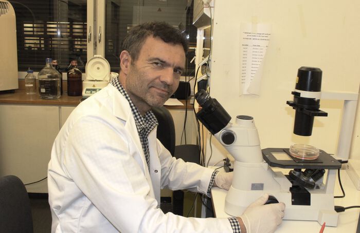 Fahri Saatcioglu er professor ved Institutt for biovitenskap